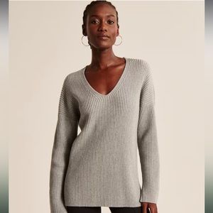 A&F grey v neck sweater